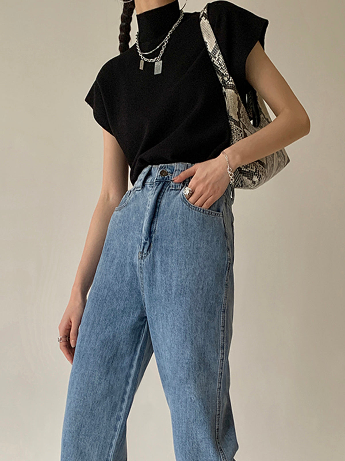 High Neck Sleeveless Knit Loose Top