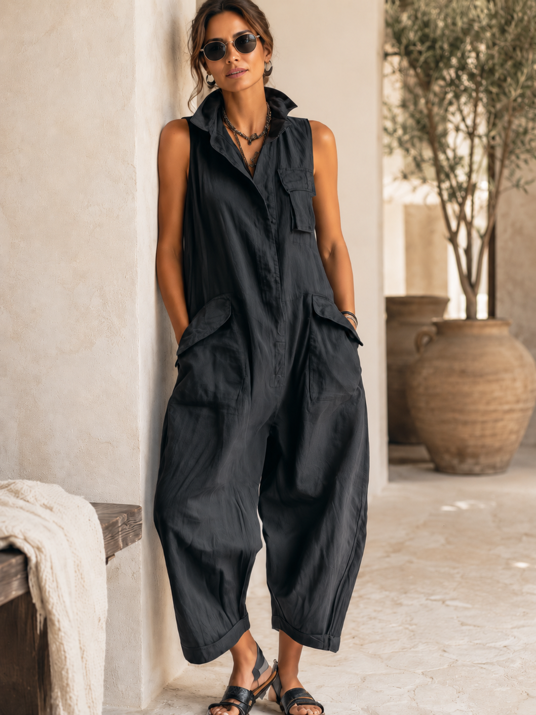 Collared Sleeveless Pocketed Baggy Sleeveless Jumpsuit