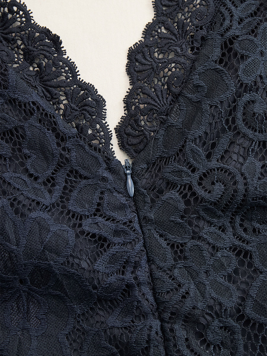 Sleeveless Slit Scalloped Belted Asymmetric Lace Dress