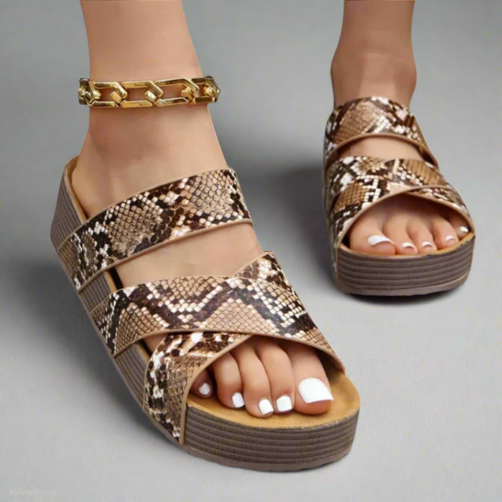 Woven Crisscross Open Sandals