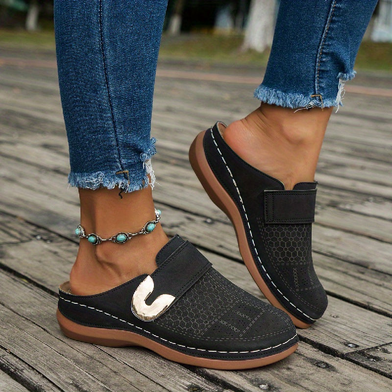 Round Closed Perforated Backless Stitched Buckled Sandals