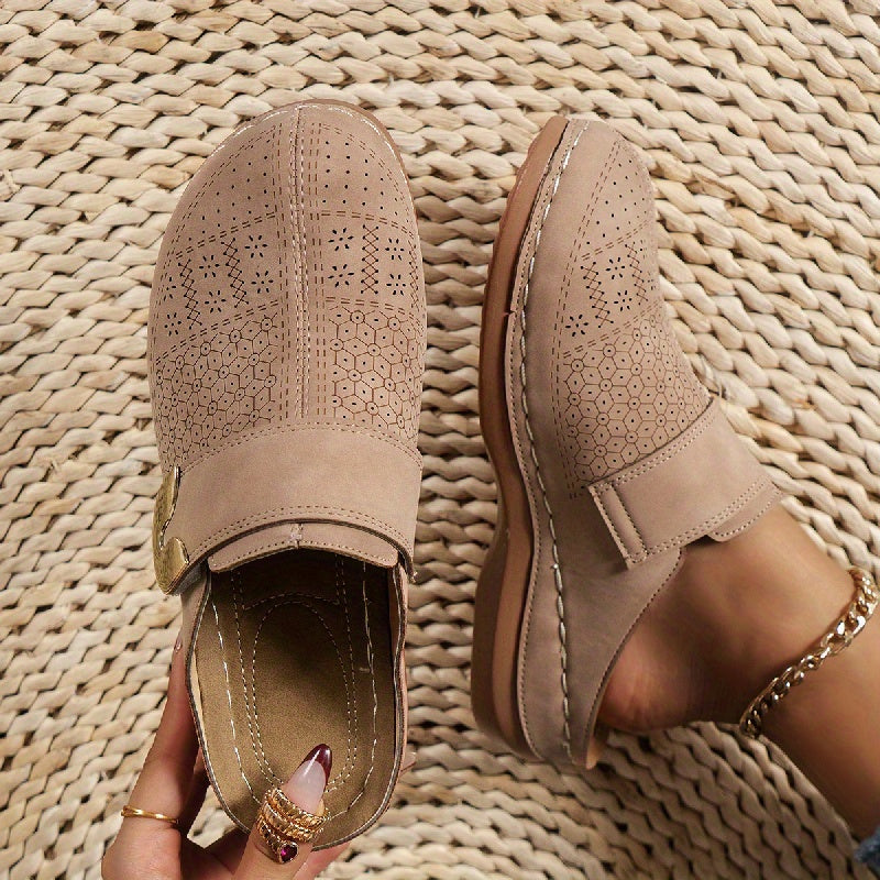 Round Closed Perforated Backless Stitched Buckled Sandals