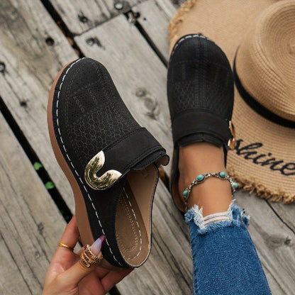 Round Closed Perforated Backless Stitched Buckled Sandals
