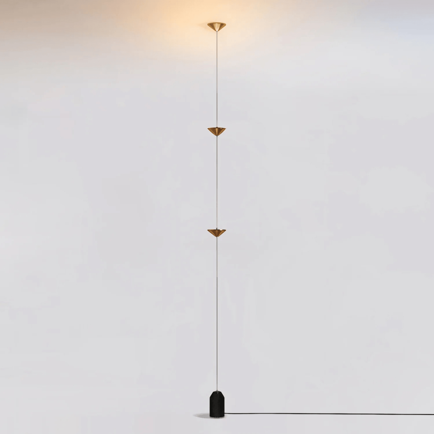 Conical Head Floor Lamp