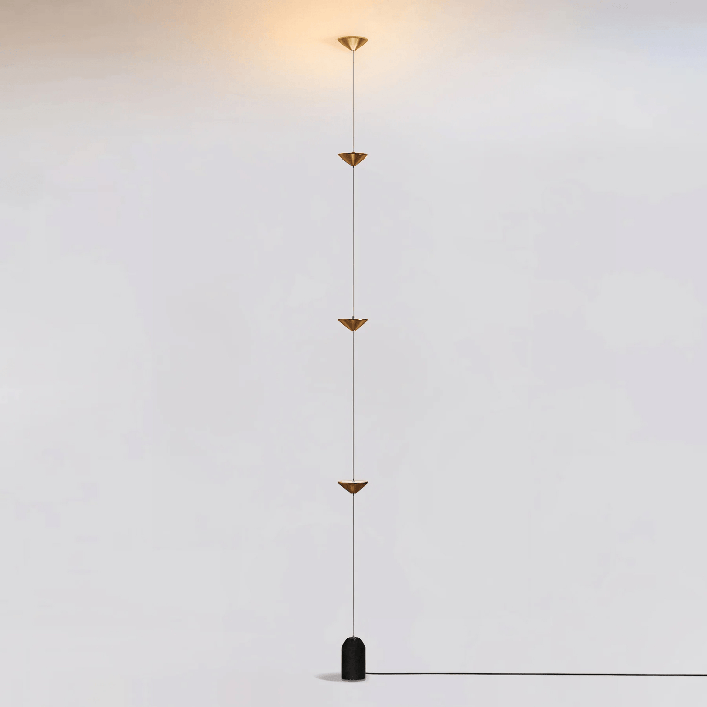 Conical Head Floor Lamp