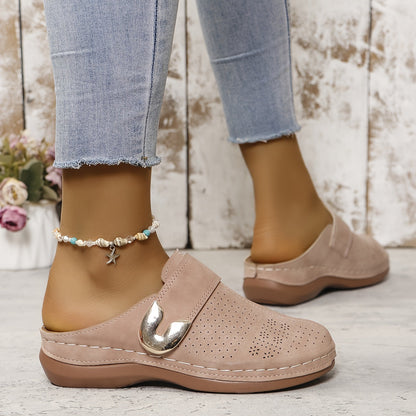 Round Closed Perforated Backless Stitched Buckled Sandals