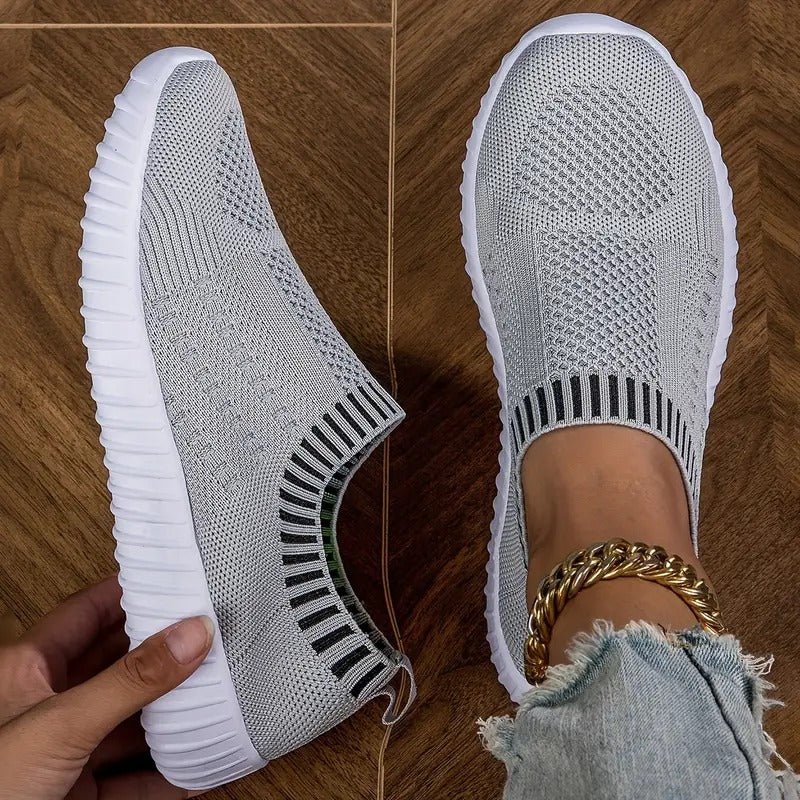 Round Toe Textured Ridged Sole Slip On Shoes
