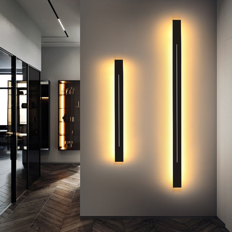 Vertical Linear Wall Mounted Lamp
