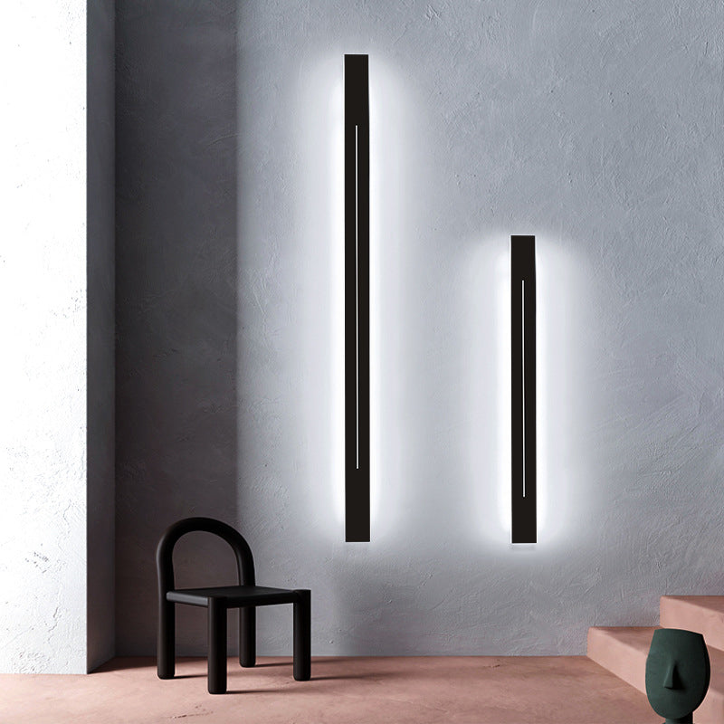 Vertical Linear Wall Mounted Lamp