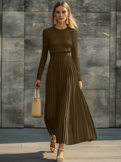 Long Round Neck Knitted Pleated Maxi Dress
