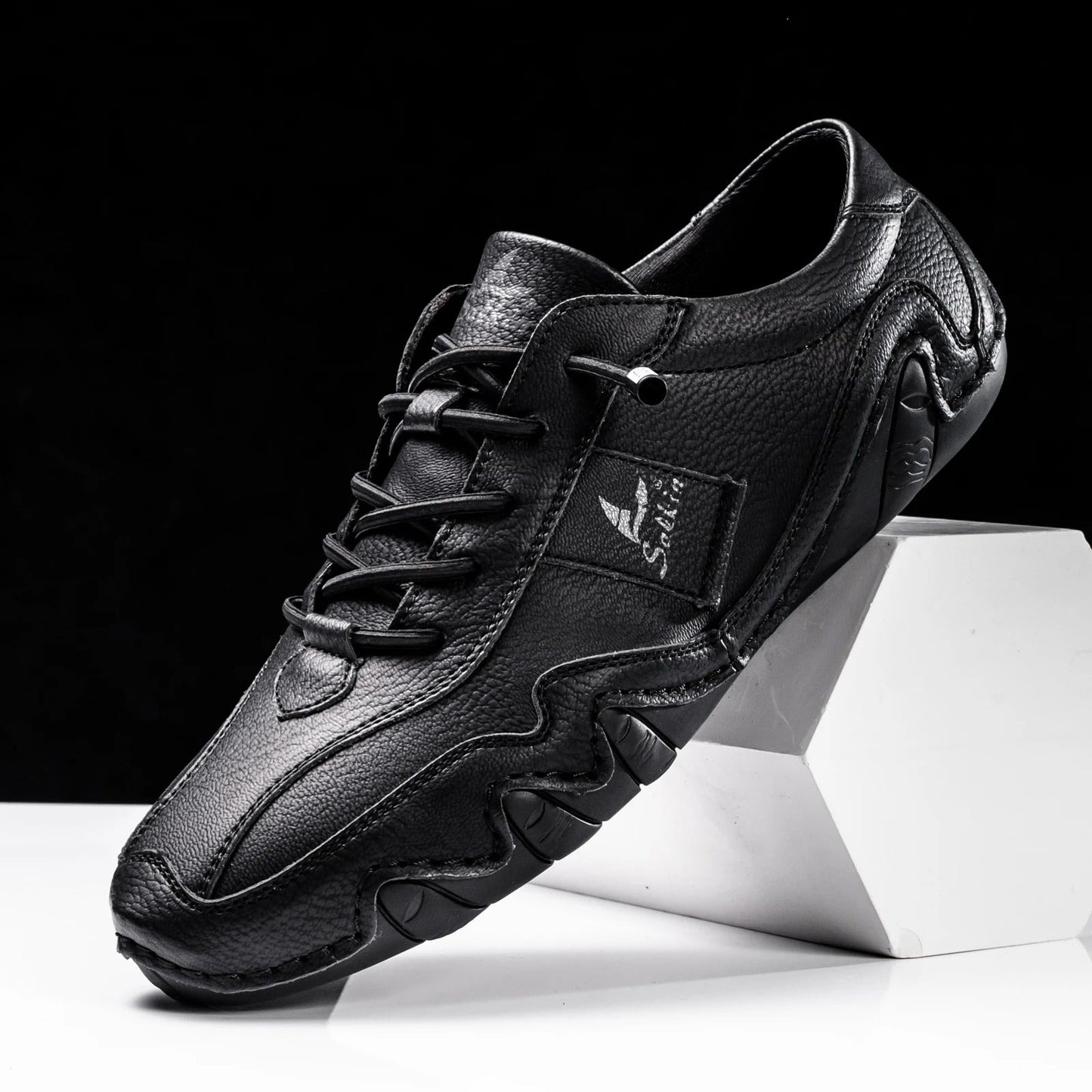 Lace Up Contrast Stitch Low Top Textured Sole Shoes