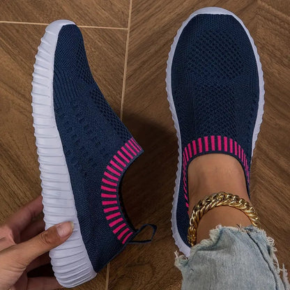 Round Toe Textured Ridged Sole Slip On Shoes