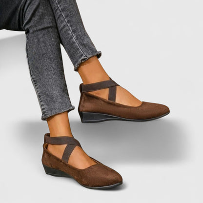 Round Toe Crisscross Ankle Strap Wedge Shoes