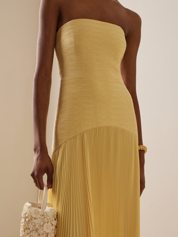 Strapless Fitted Curved Pleated Long Solid Dress