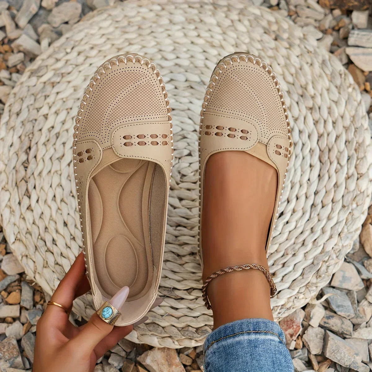 Round Toed Stitched Flat Shoes