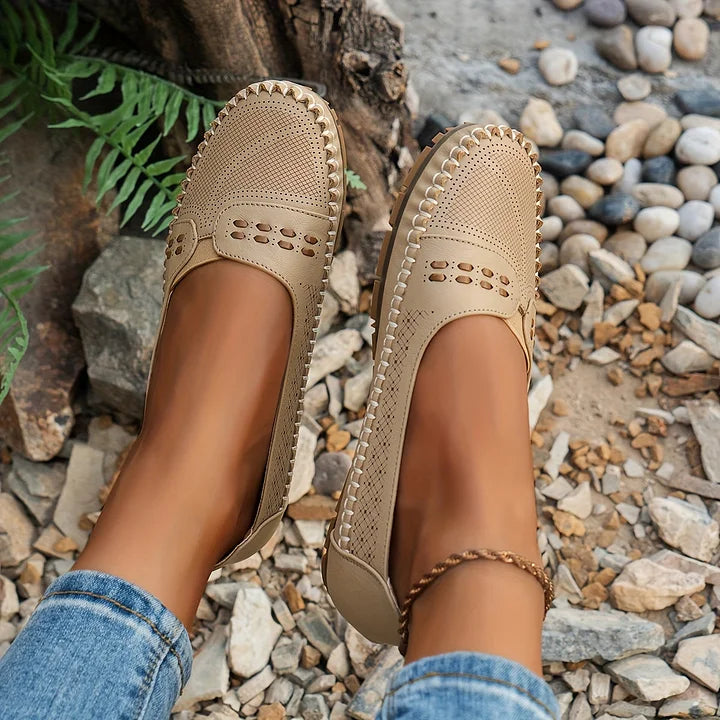 Round Toed Stitched Flat Shoes