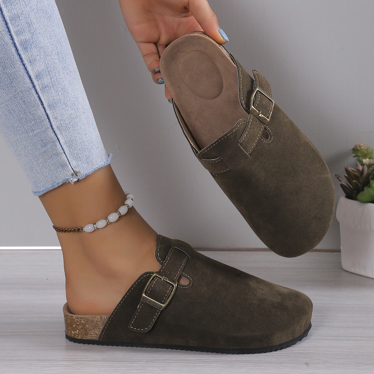 Solid Adjustable Buckle Slip On Closed Toe Sandals
