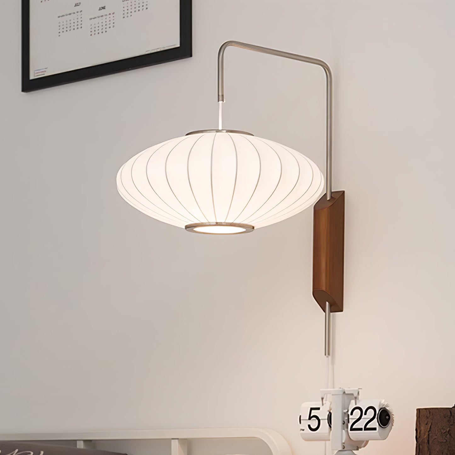Cylindrical Ribbed Shade Wall Lamp