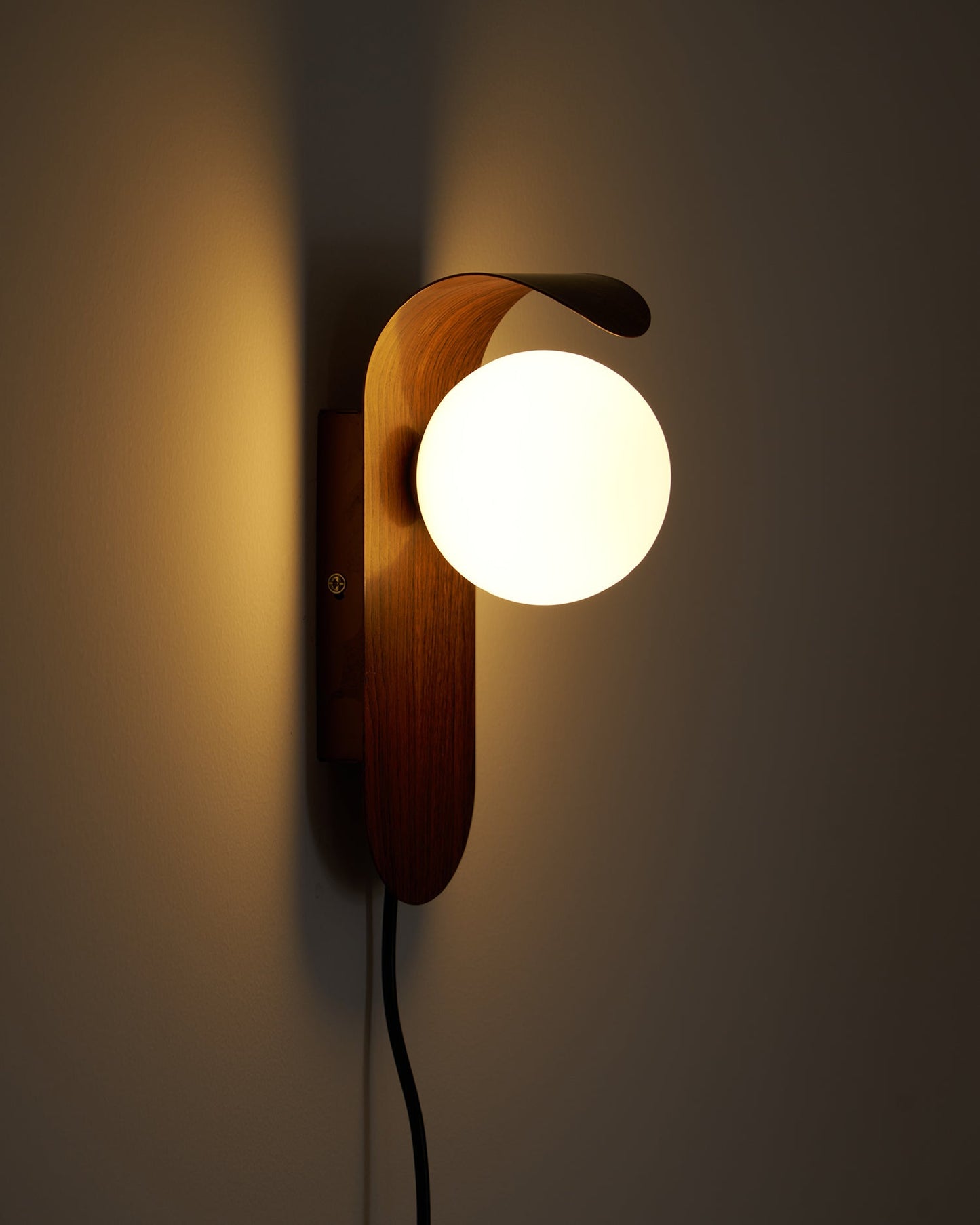 Floating Orb Arched Wall Lamp