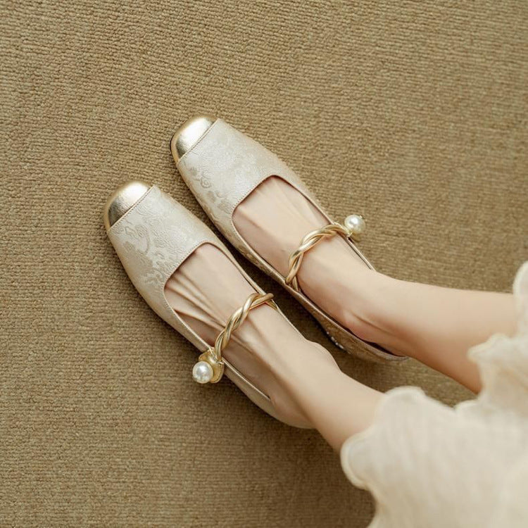 Twisted Strap Low Chunky Heel Patterned Shoes