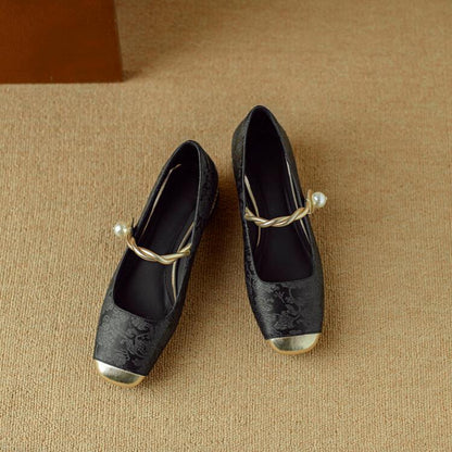 Twisted Strap Low Chunky Heel Patterned Shoes