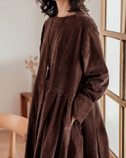 Pleated Loose Crew Neck Long Sleeve Midi Dress