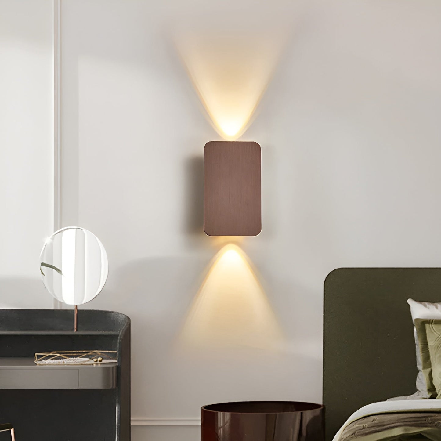 Bi-Directional Vertical Wall Light