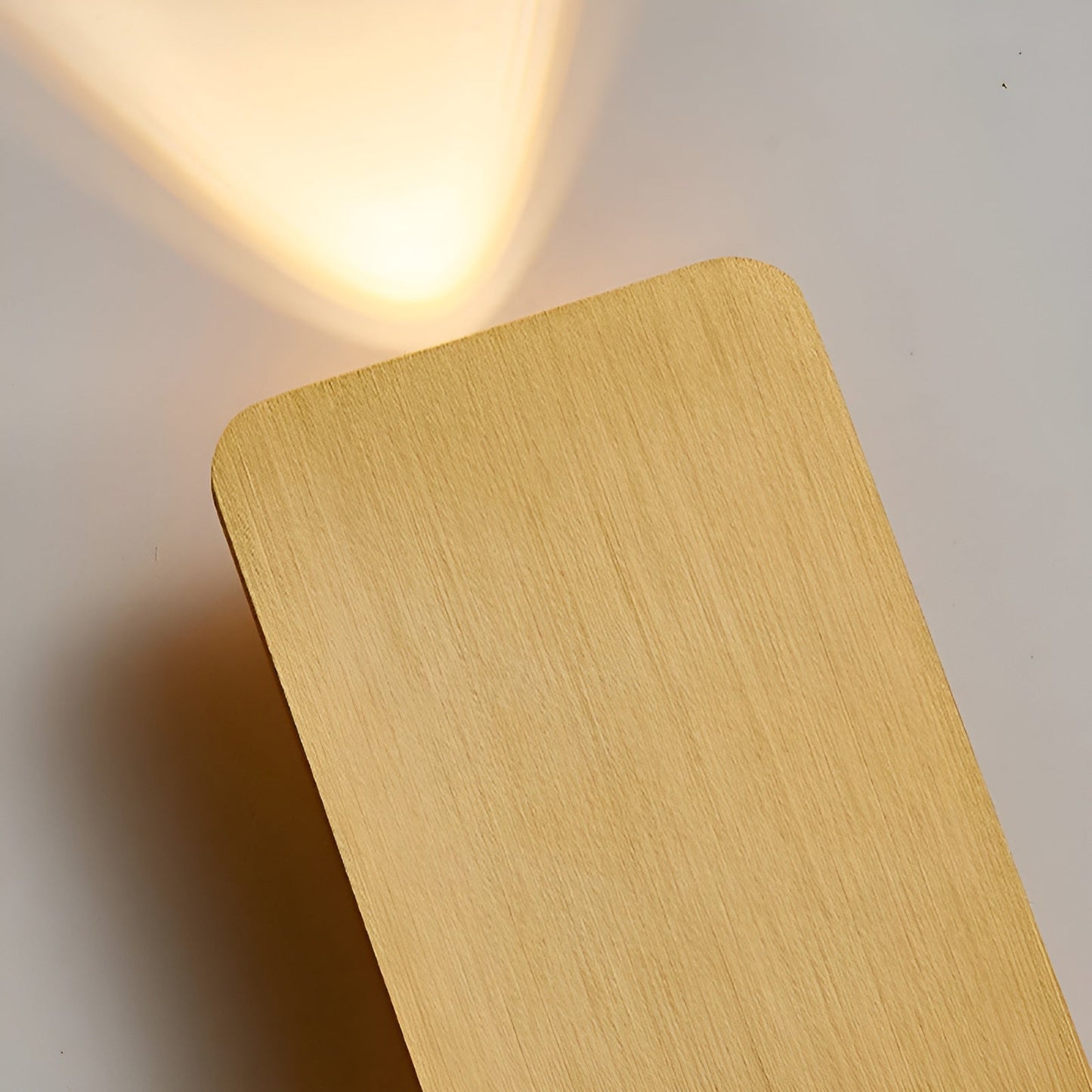 Bi-Directional Vertical Wall Light
