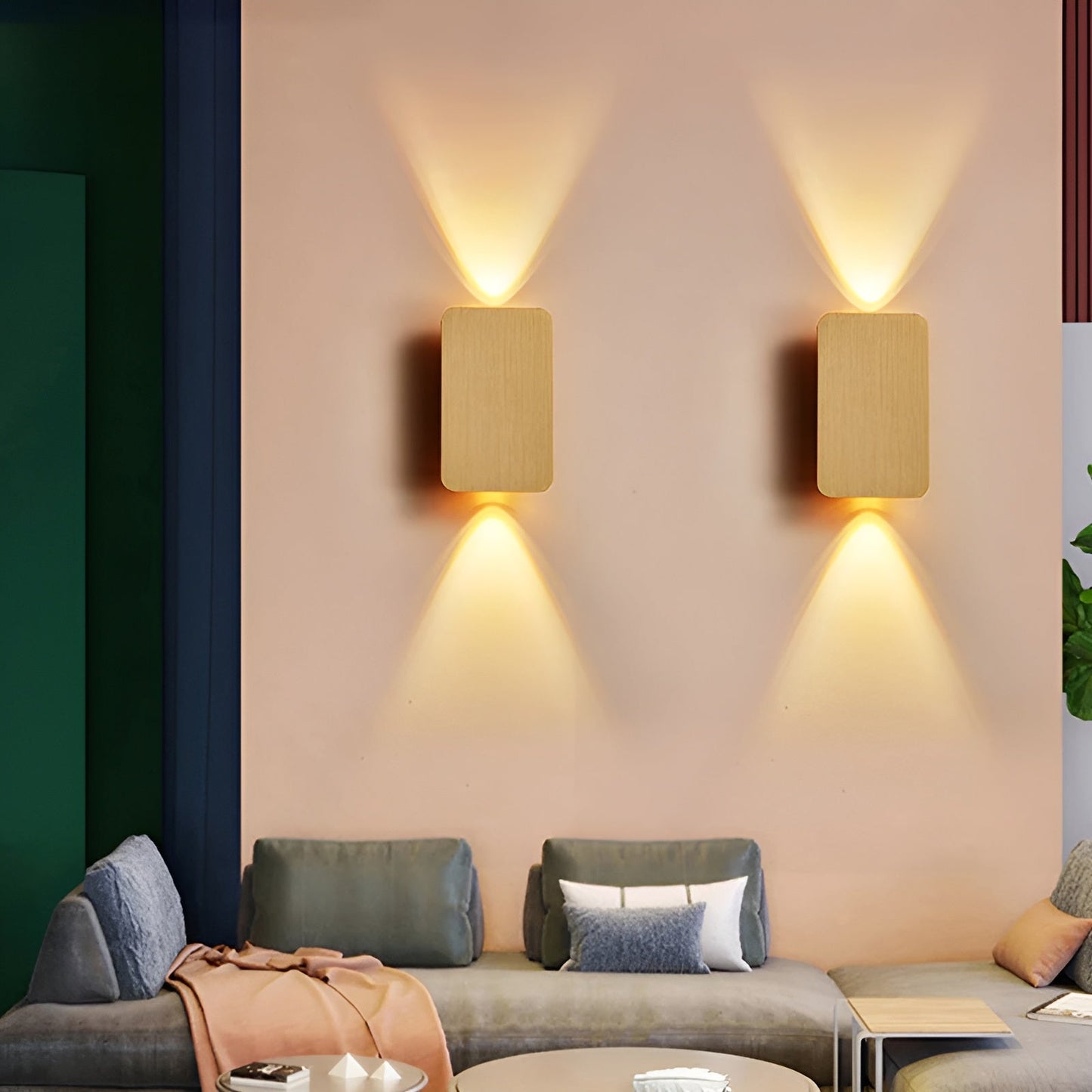 Bi-Directional Vertical Wall Light