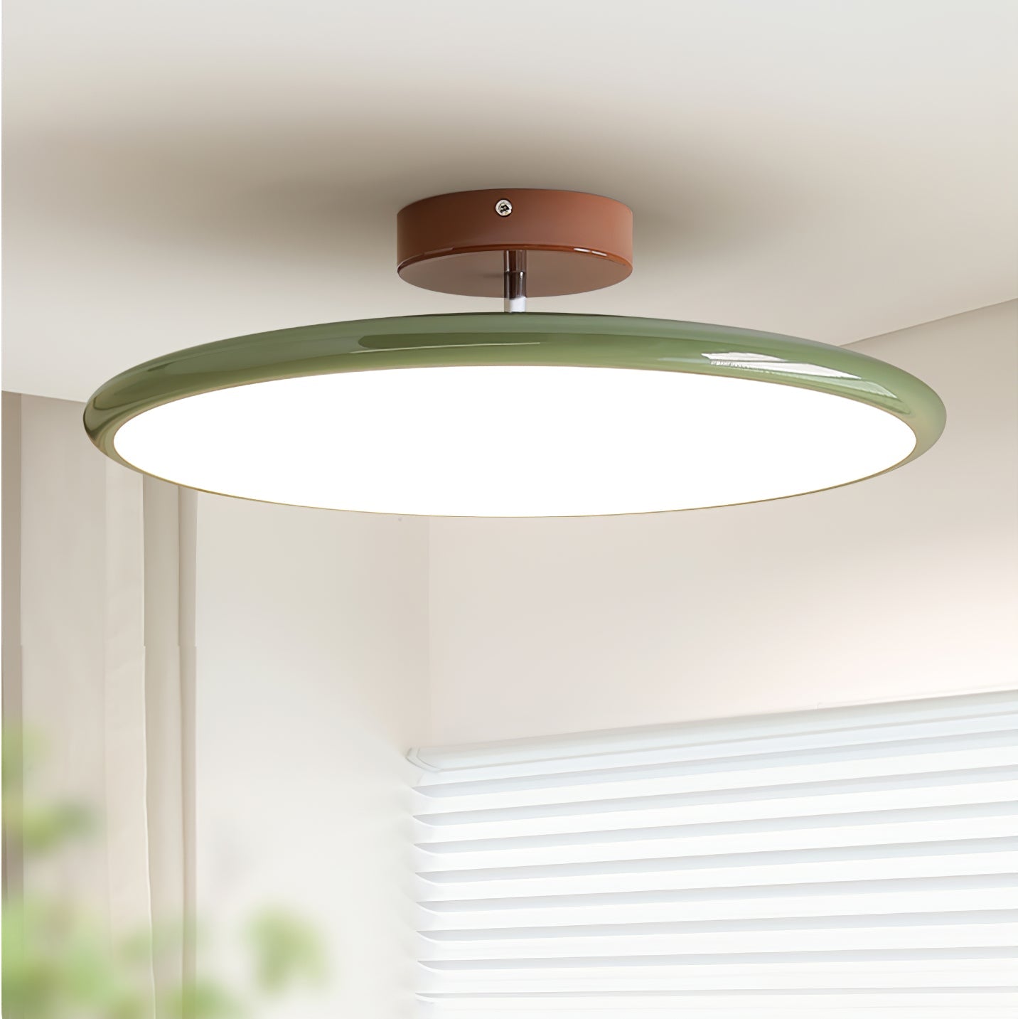 Ceiling Lamp with Adjustable Head
