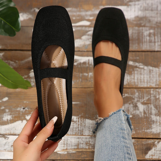 Square Flat Strapped Low Closed Solid Shoes
