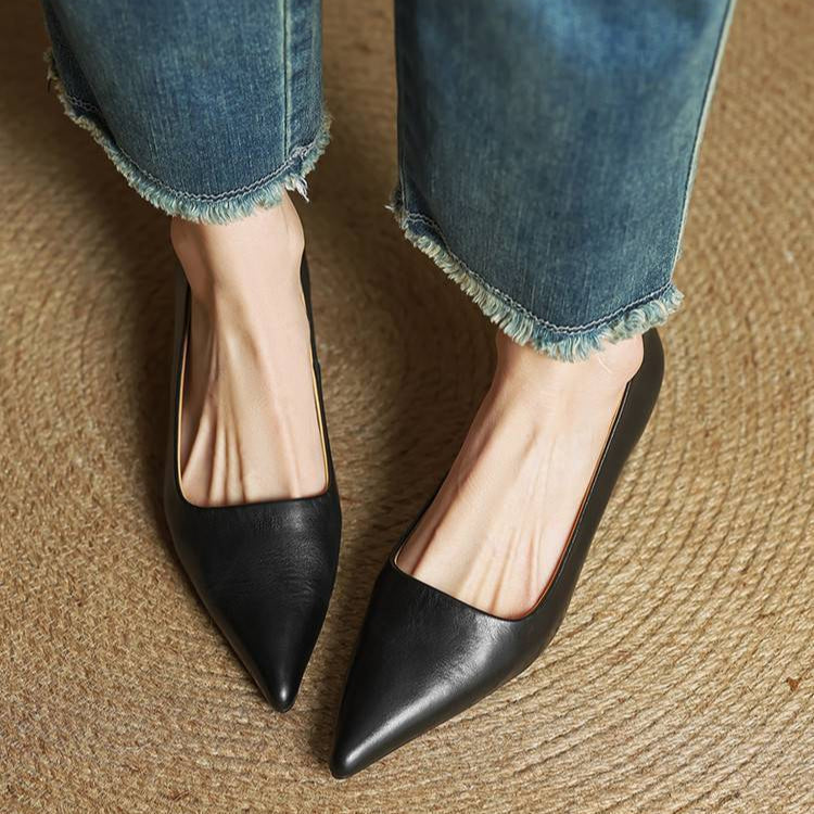 Slip On Pointed Toe Low Kitten Heels
