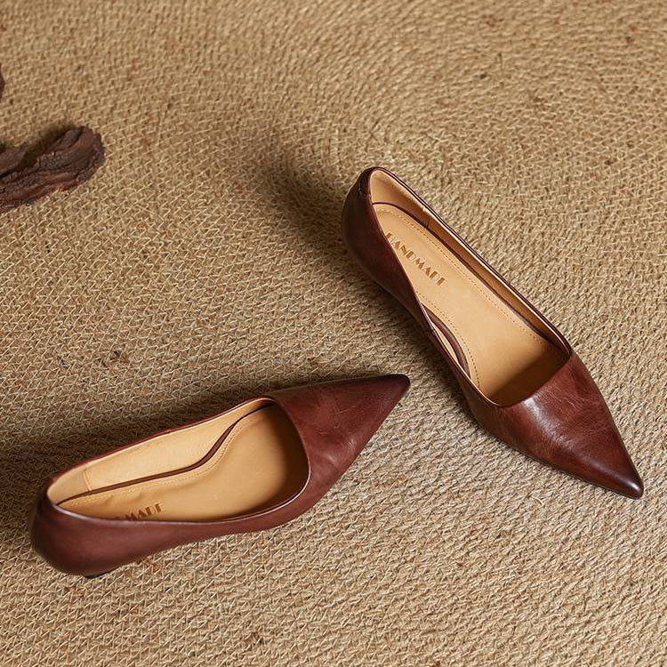 Slip On Pointed Toe Low Kitten Heels