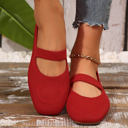 Square Flat Strapped Low Closed Solid Shoes