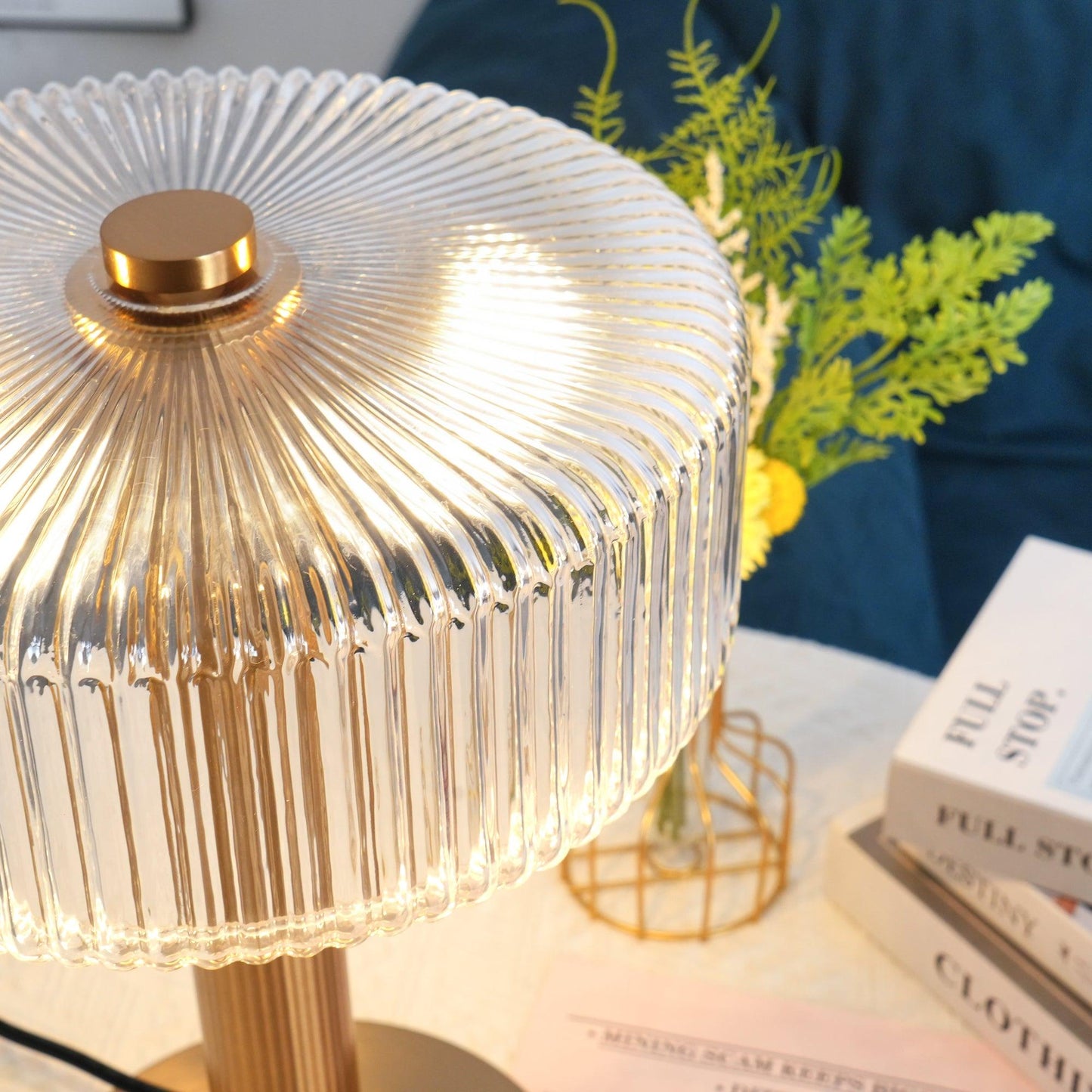 Ribbed Glass Carousel Table Lamp