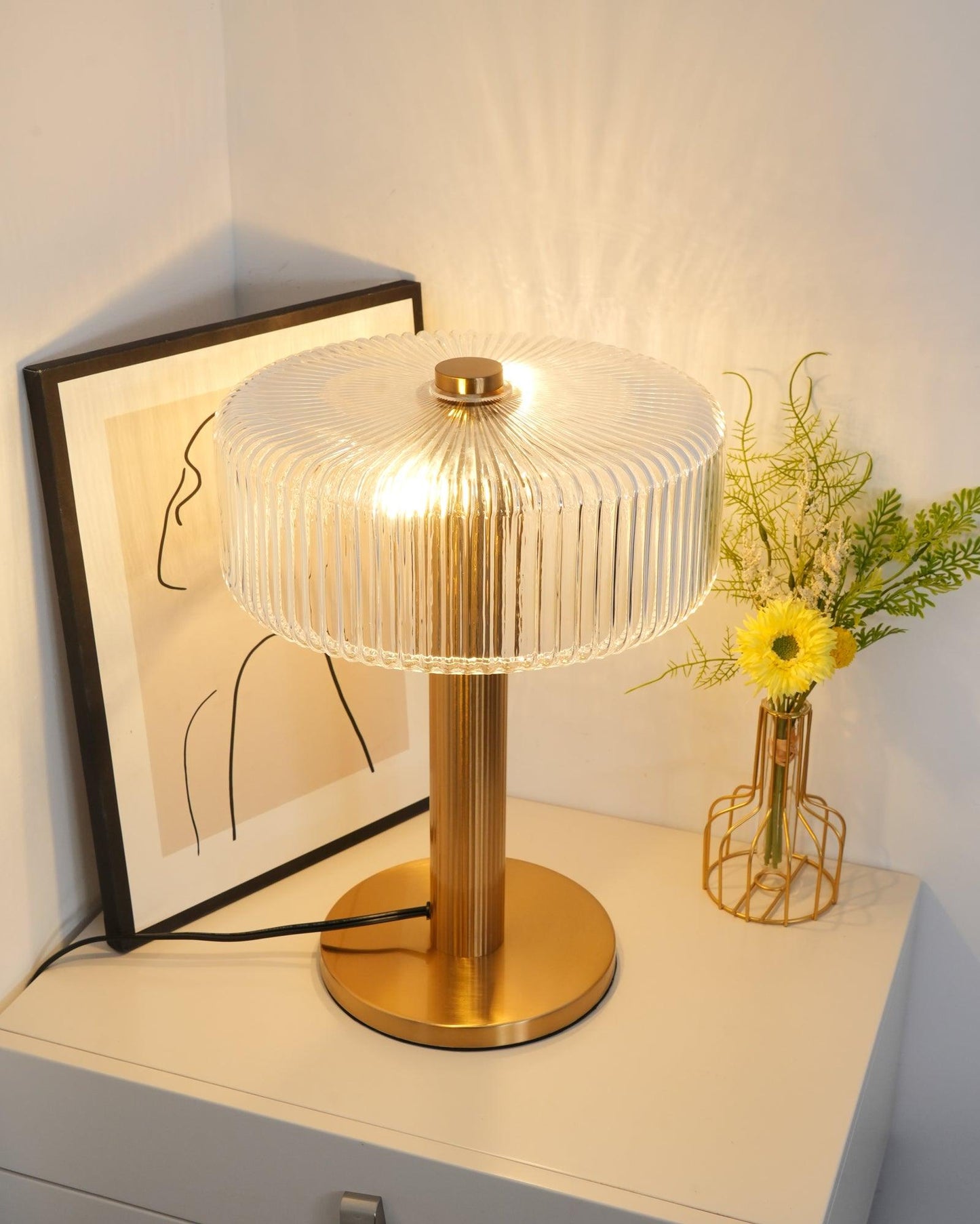 Ribbed Glass Carousel Table Lamp