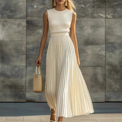 Sleeveless Round Fitted Banded Pleated Maxi Dress