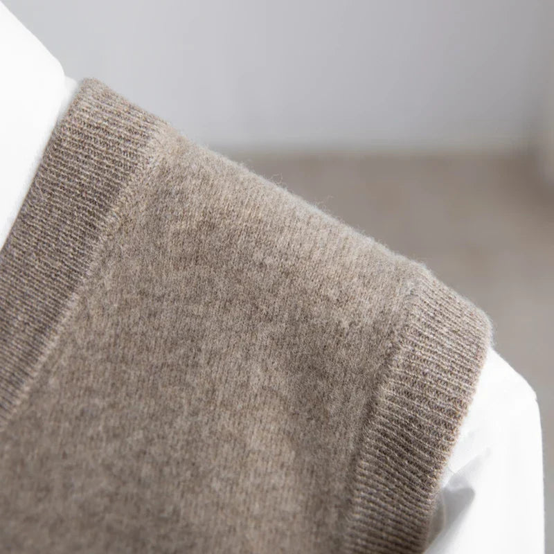 Framed Sleeveless Relaxed Dropped Hemmed Vest