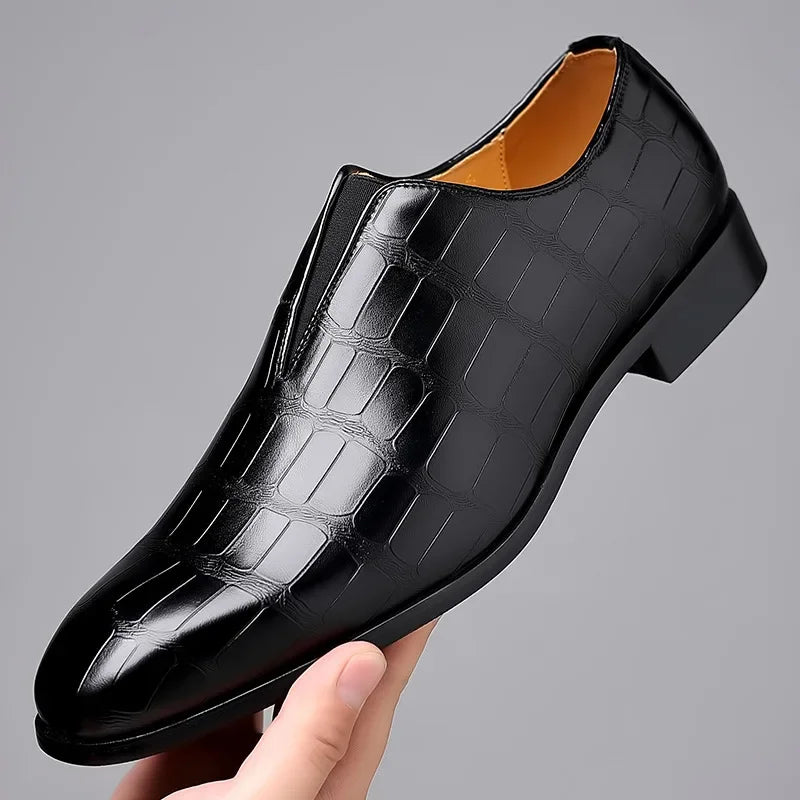 Glossy Crocodile Pattern Slip On Brogues Shoes