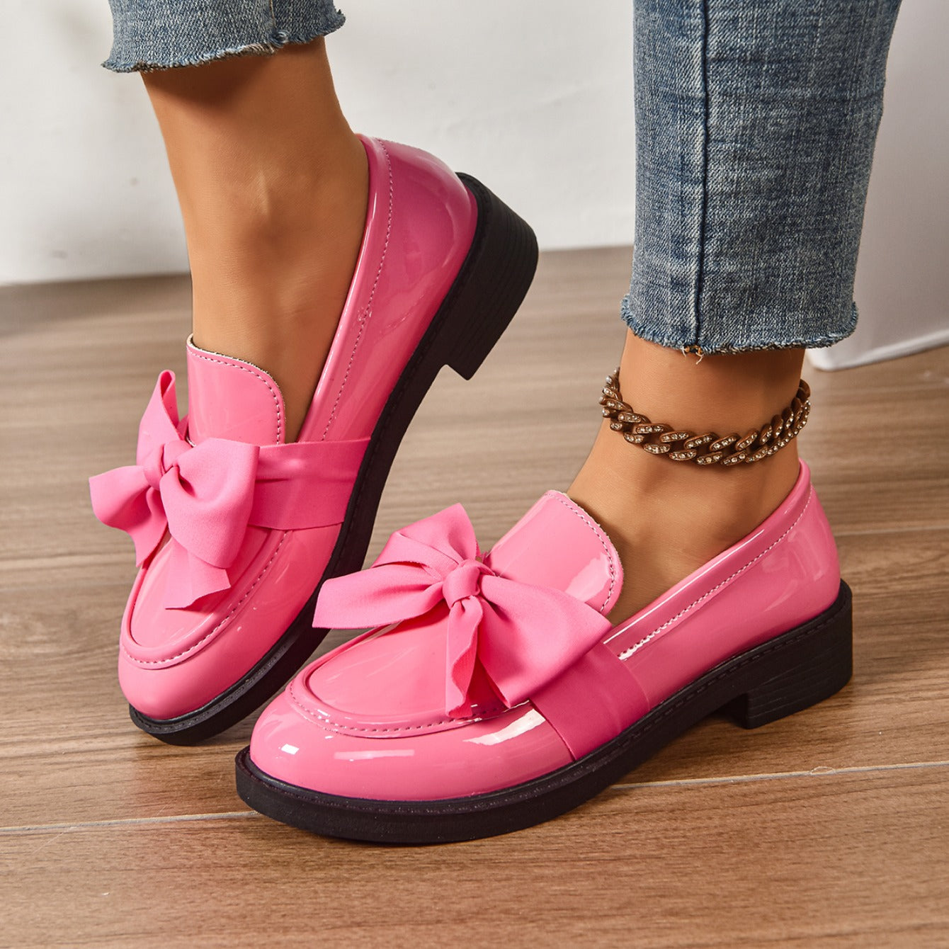 Round Toe Knot Detail Slip On Block Heel Loafers