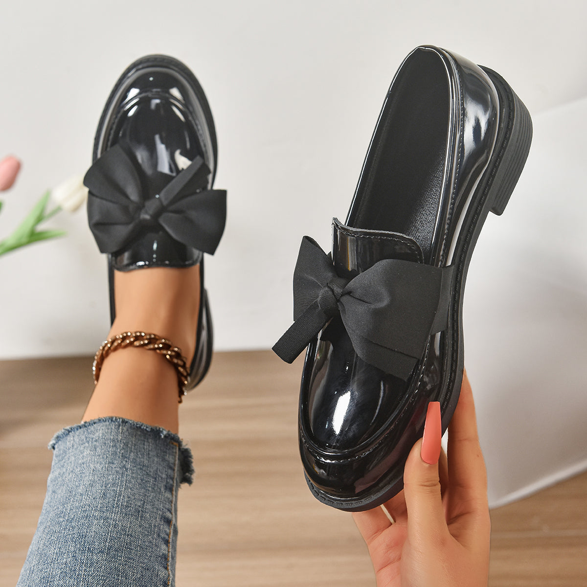 Round Toe Knot Detail Slip On Block Heel Loafers