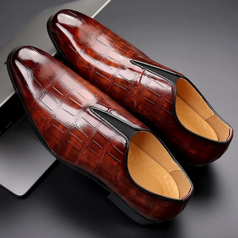 Glossy Crocodile Pattern Slip On Brogues Shoes