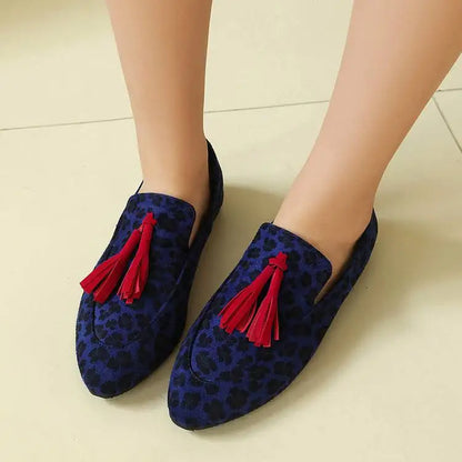 Tasselled Slip On Rounded Toe Flat Loafers