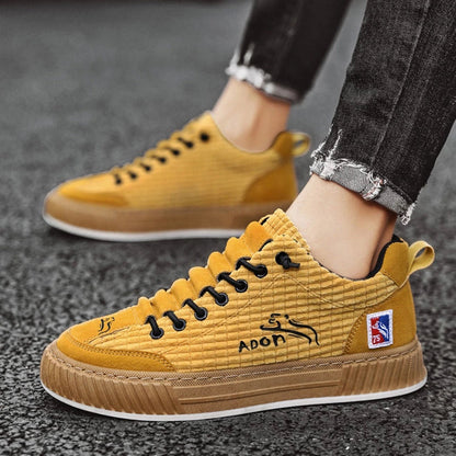 Men's Lace-Up Quilted Low Top Sneakers