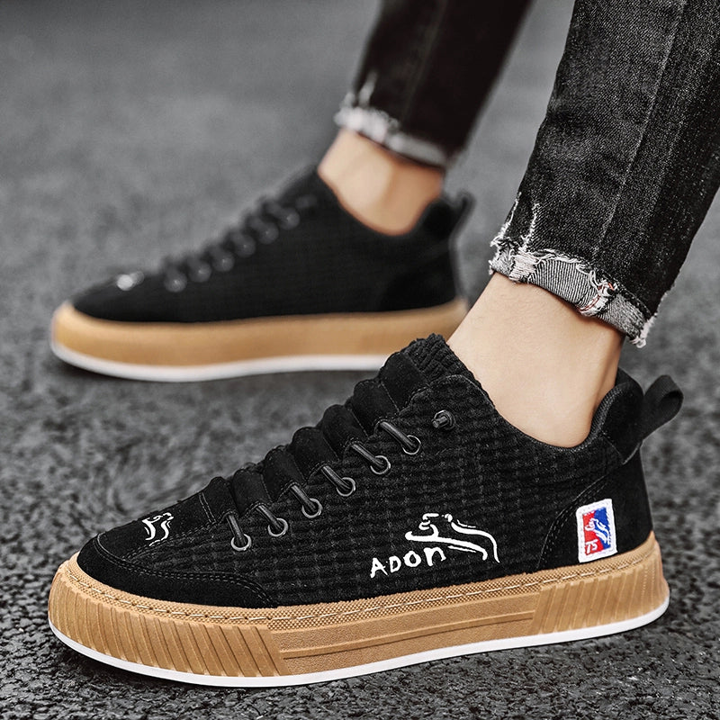Men's Lace-Up Quilted Low Top Sneakers