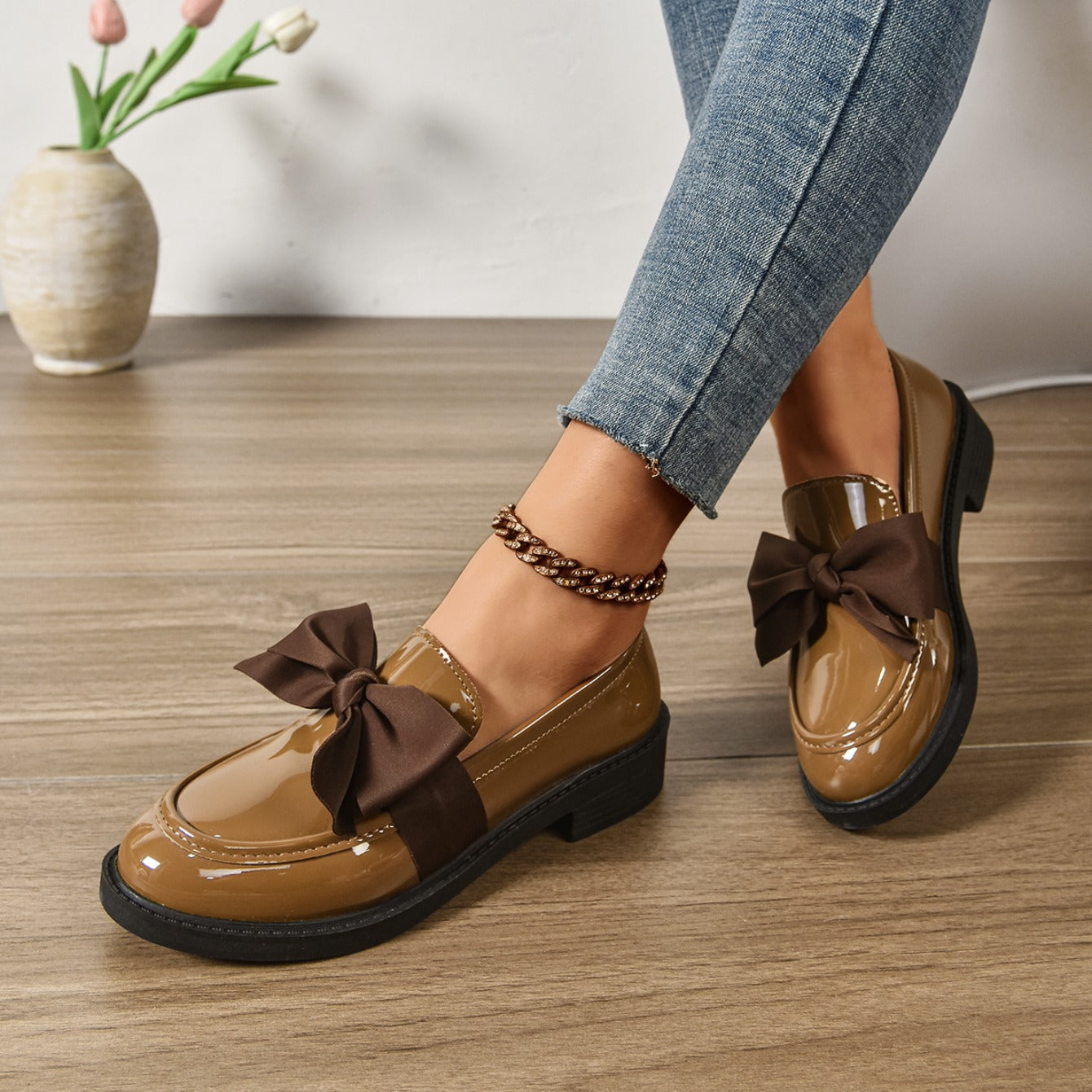 Round Toe Knot Detail Slip On Block Heel Loafers