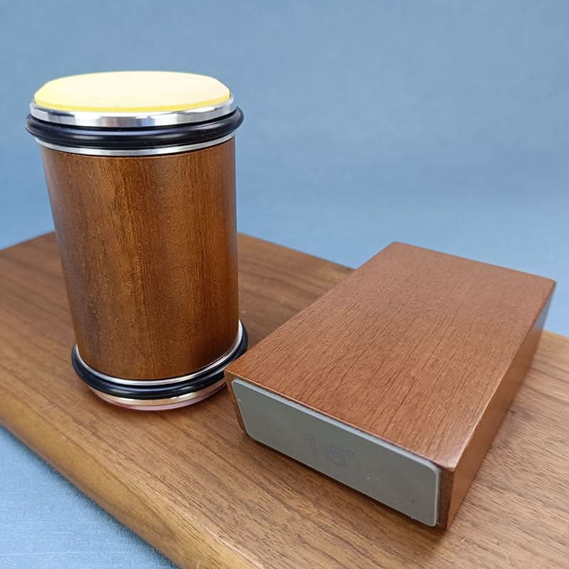 Rolling Knife Sharpener With Magnetic Angle