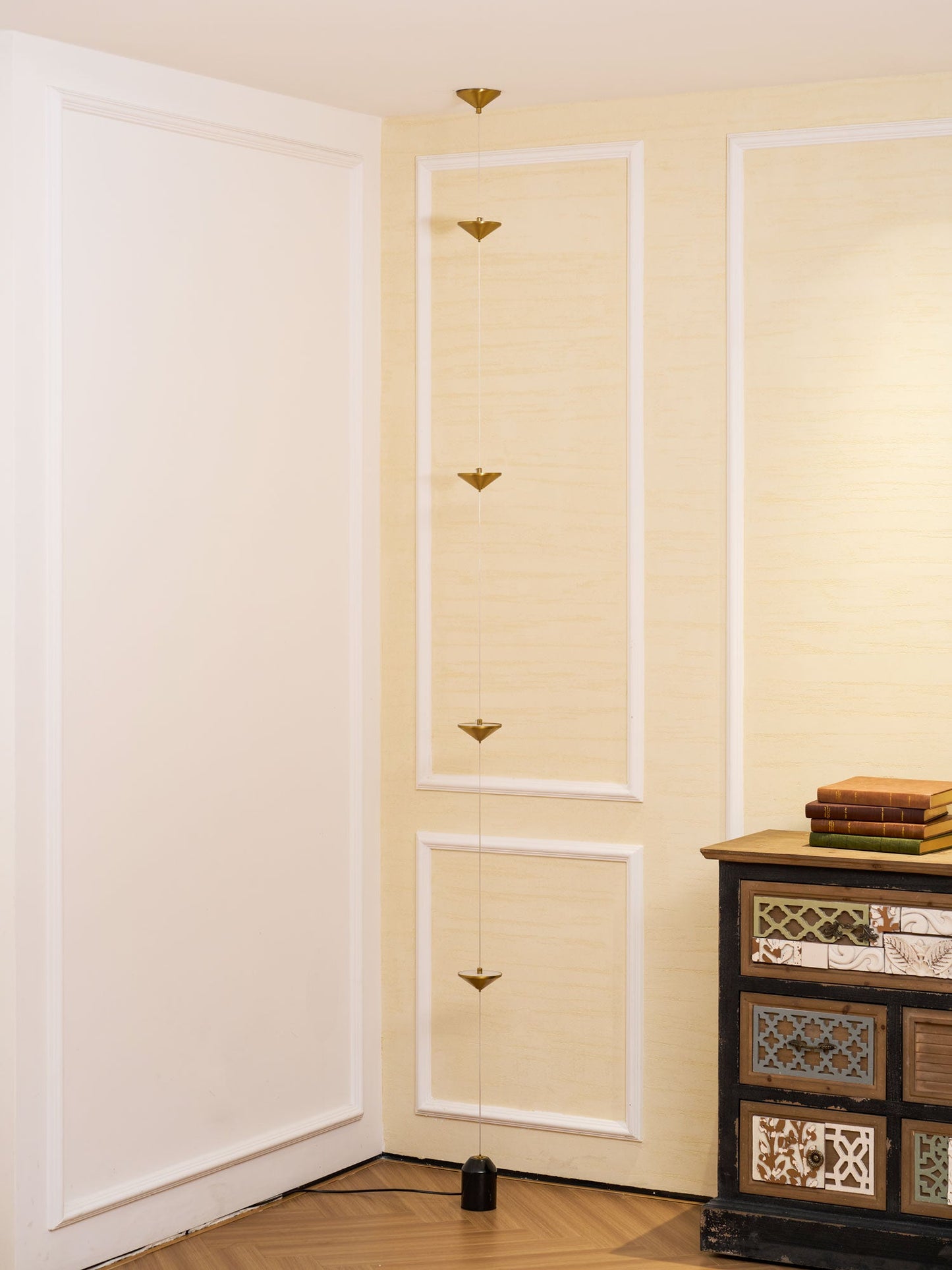 Conical Head Floor Lamp