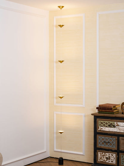 Conical Head Floor Lamp