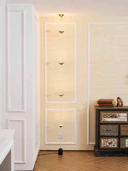 Conical Head Floor Lamp